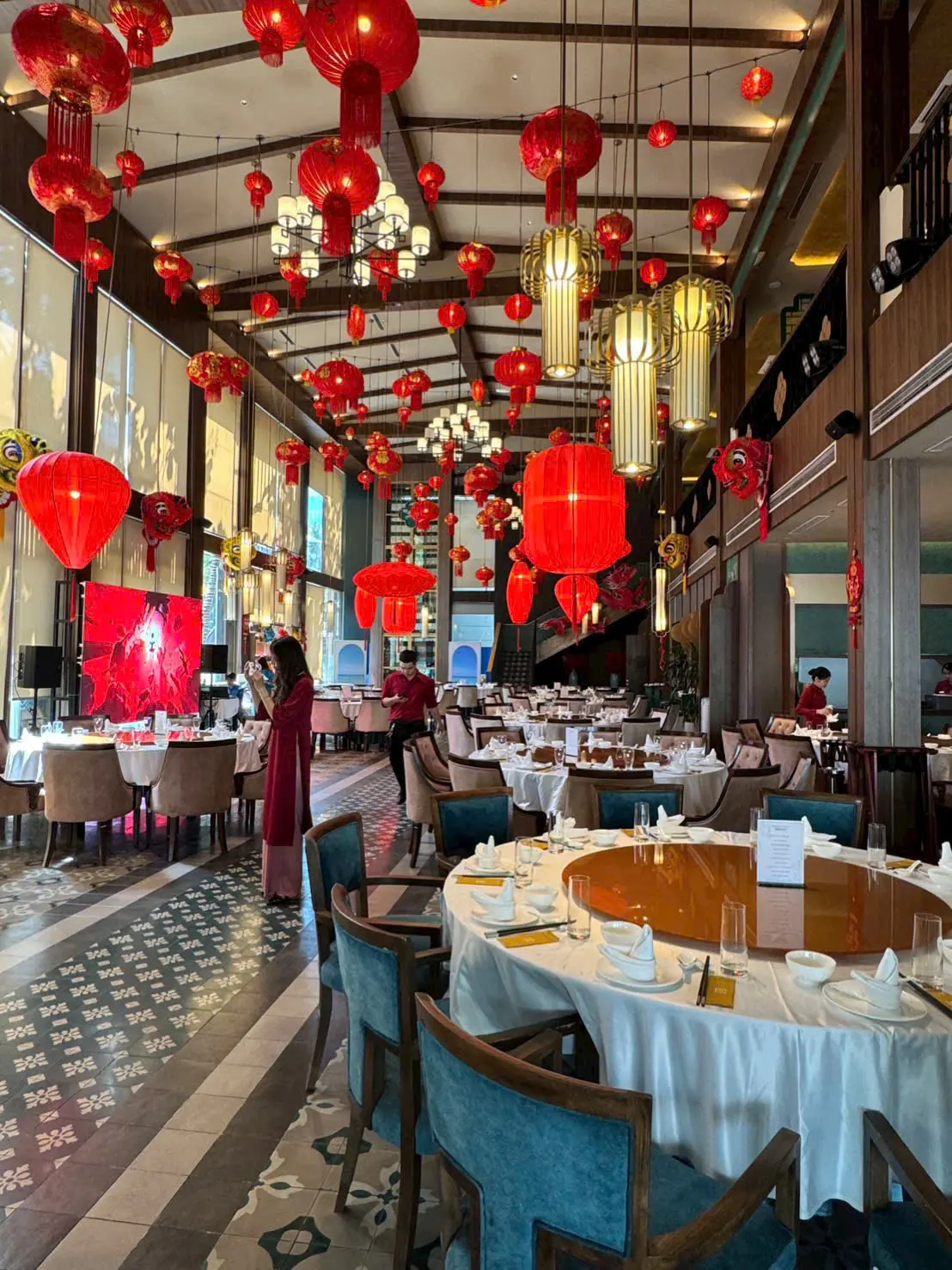 Không gian nhà hàng Dragon Palace
